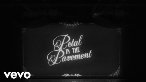 Petal – Ariana Grande
